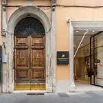 The Best Rent - Bright Flat Near San Pietro
