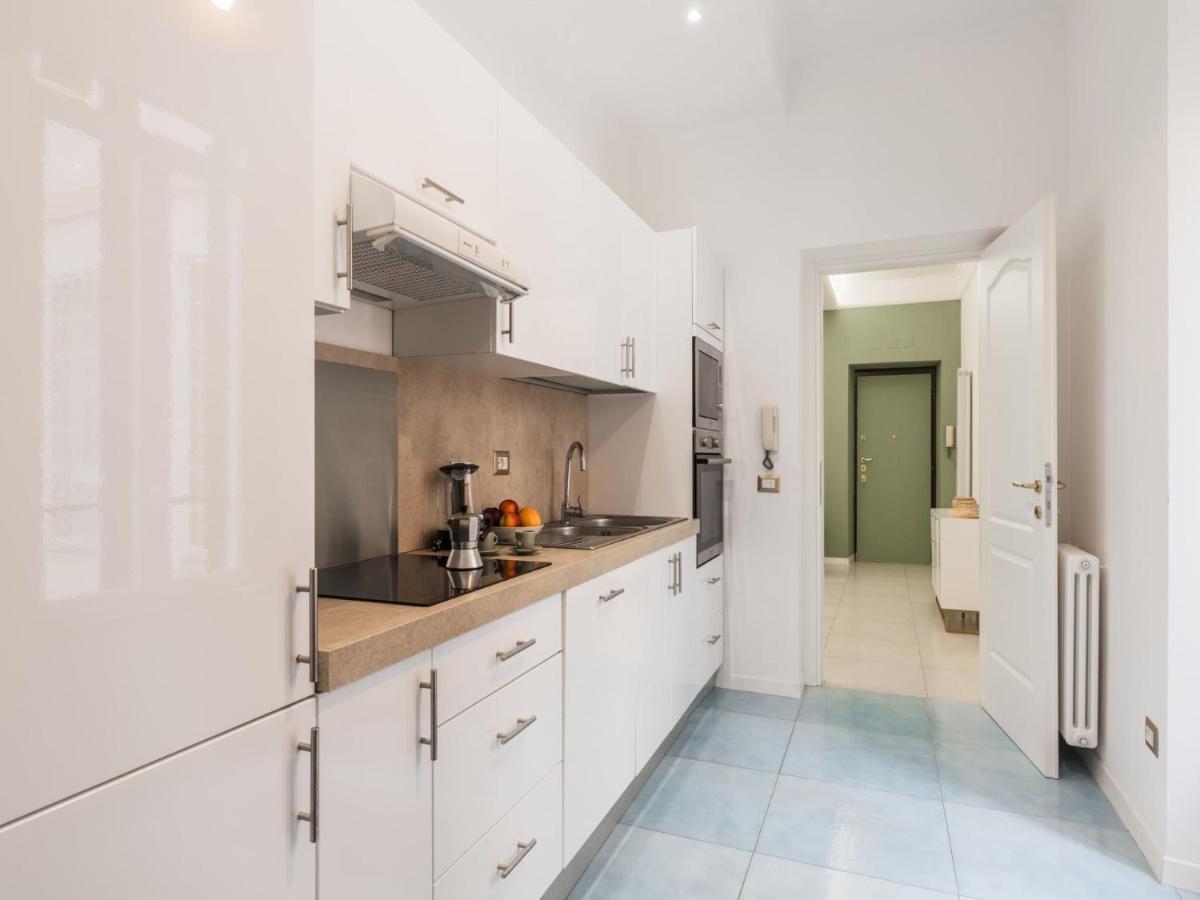 Aparthotel The Rent - Bright Flat Near San Pietro