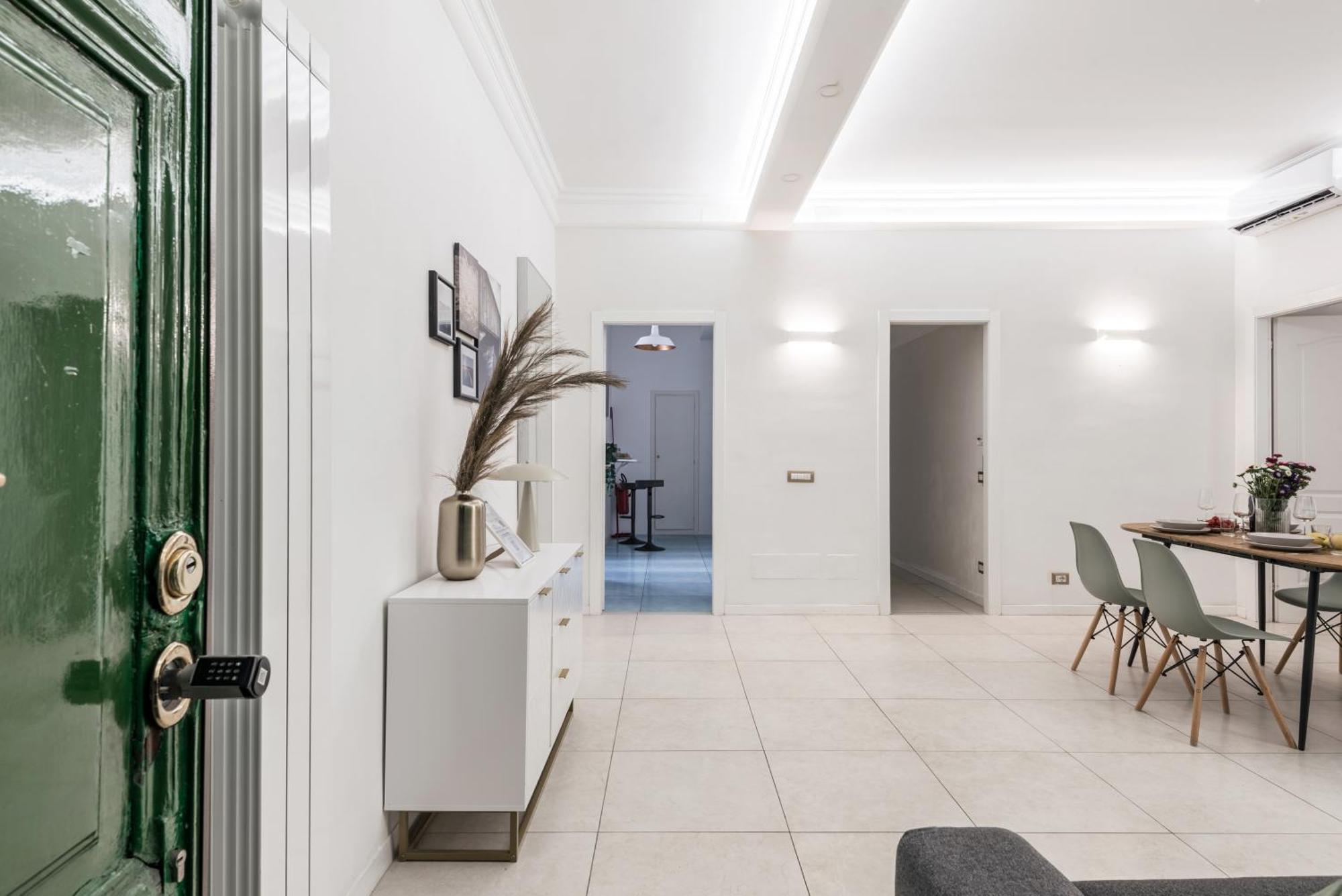 The Rent - Bright Flat Near San Pietro Apart-hotel *